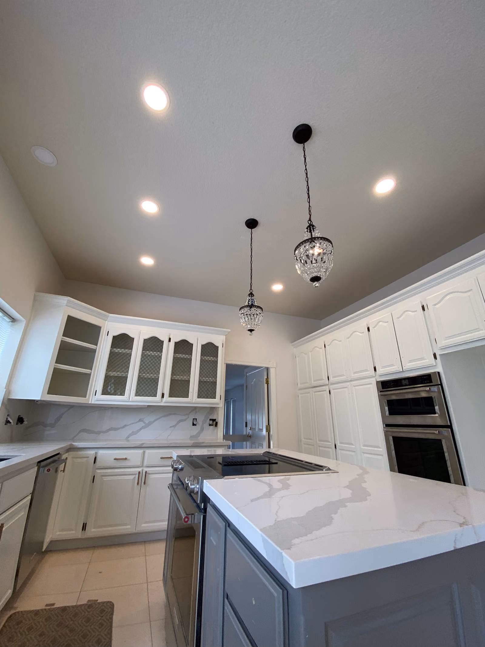 Kitchen recessed and pendant lighting